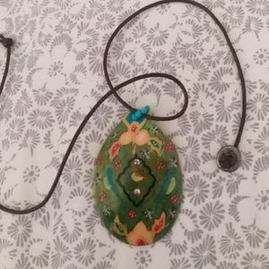 Painted Shell 3 Birds Necklace